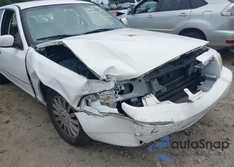 2010 Mercury Grand Marquis Ls (Fleet Only) из США, поврежденный, VIN 2MEBM7FV4AX630727